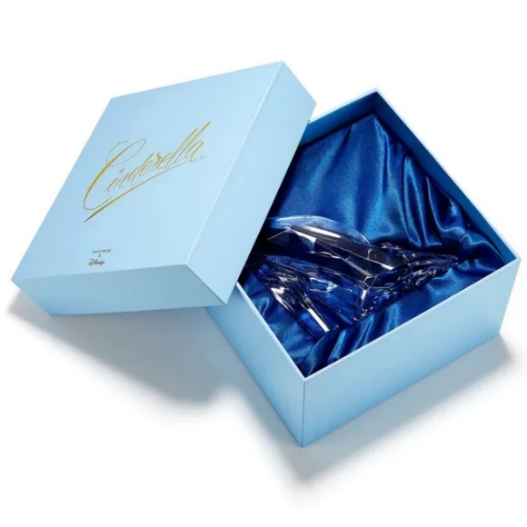 Cinderella Glass Slipper Brush Storage - Picture 4 of 16